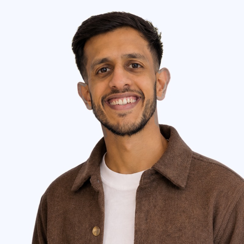 Nav Edward, Physics and Maths teacher